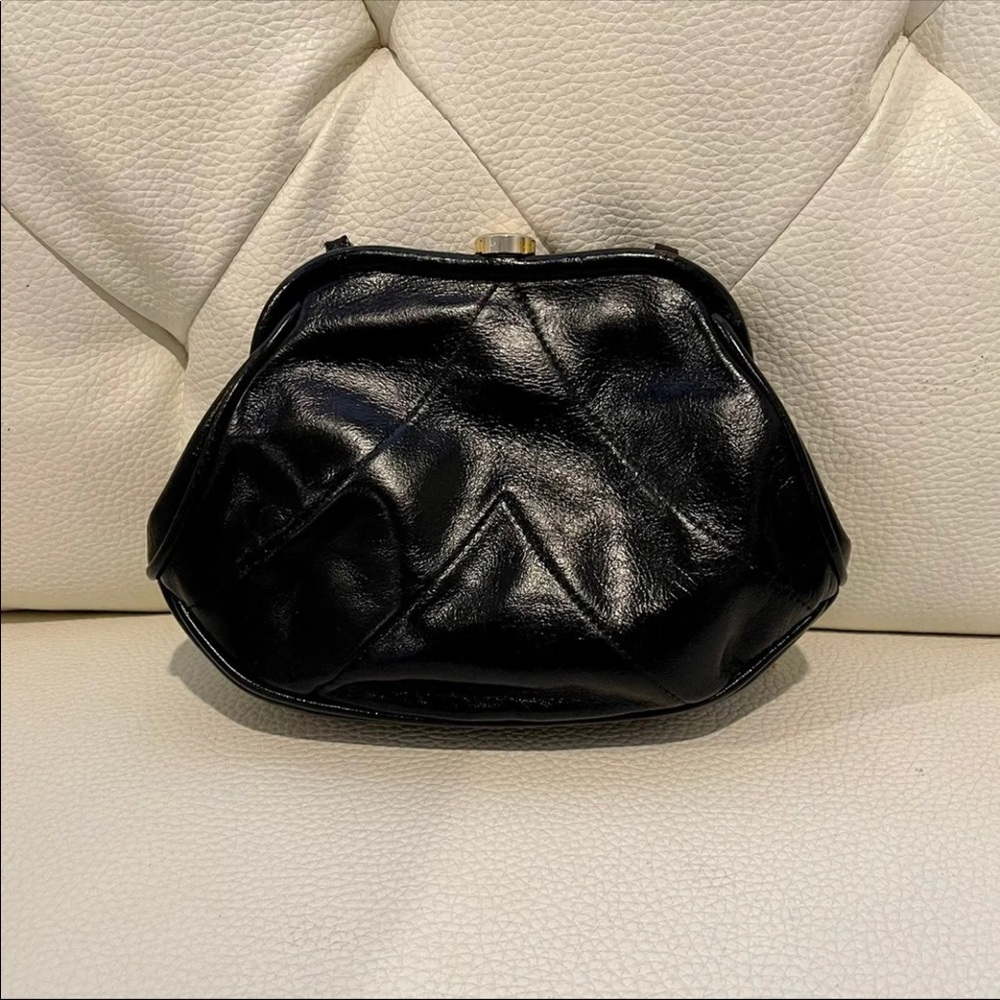 Chanel kiss lock vintage bag